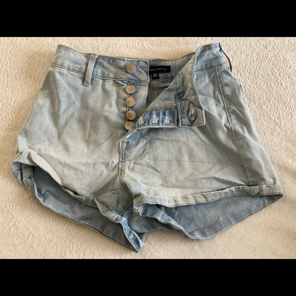 Kendall & Kylie (Pacsun) button up shorts